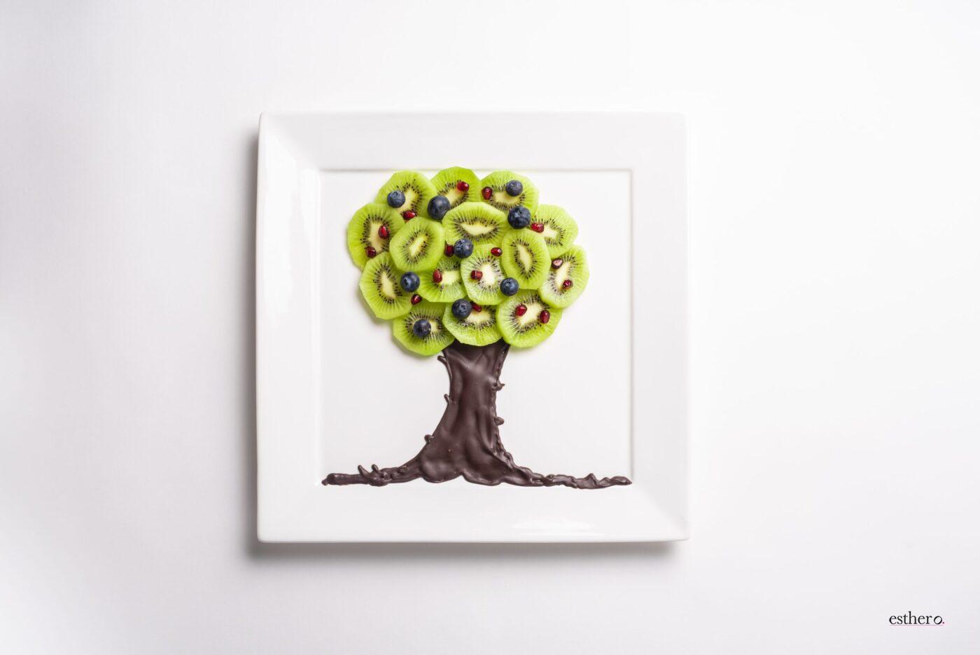 kiwi tree